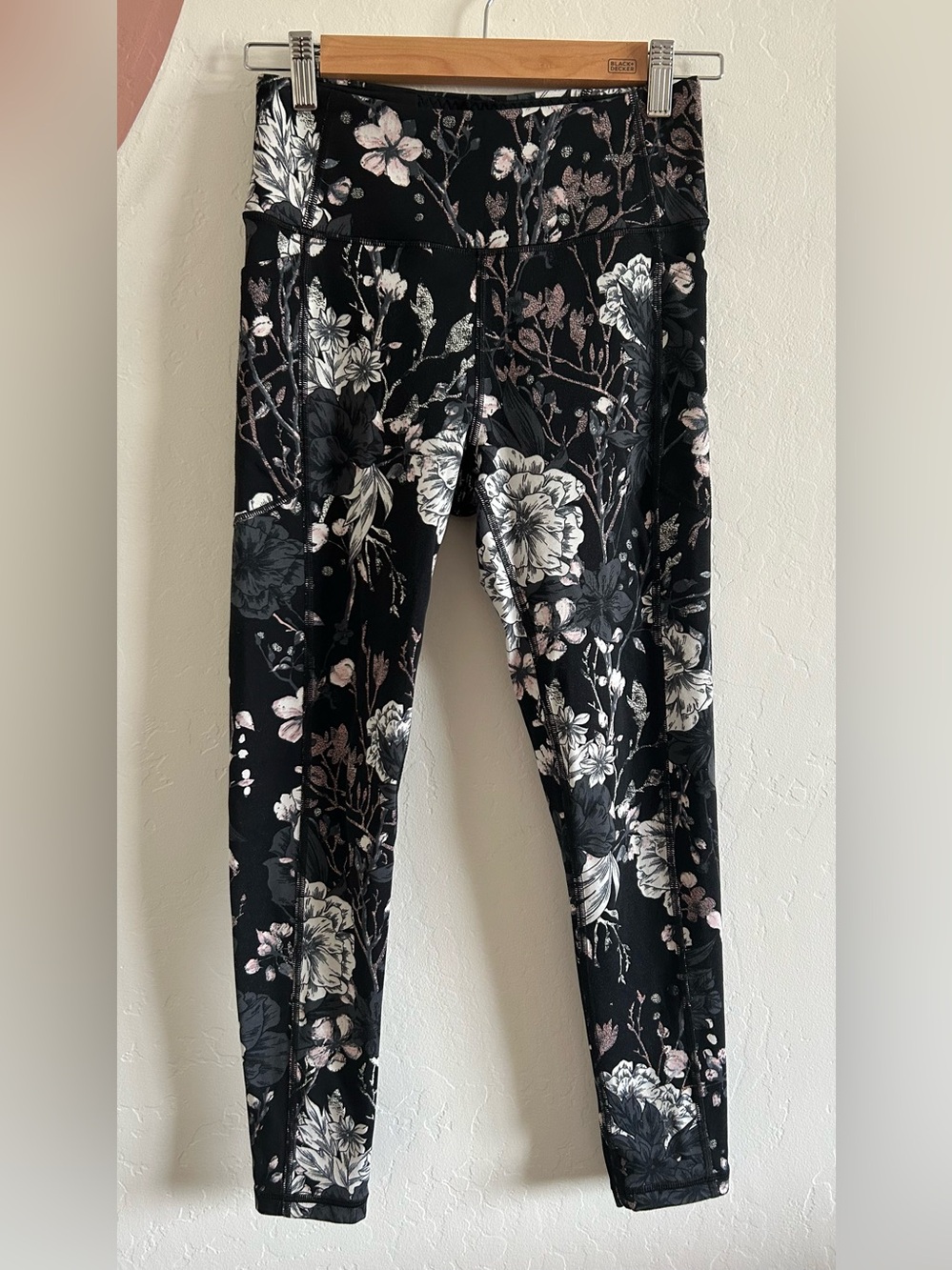 Victoria's Secret Black Floral High-Rise Leggings